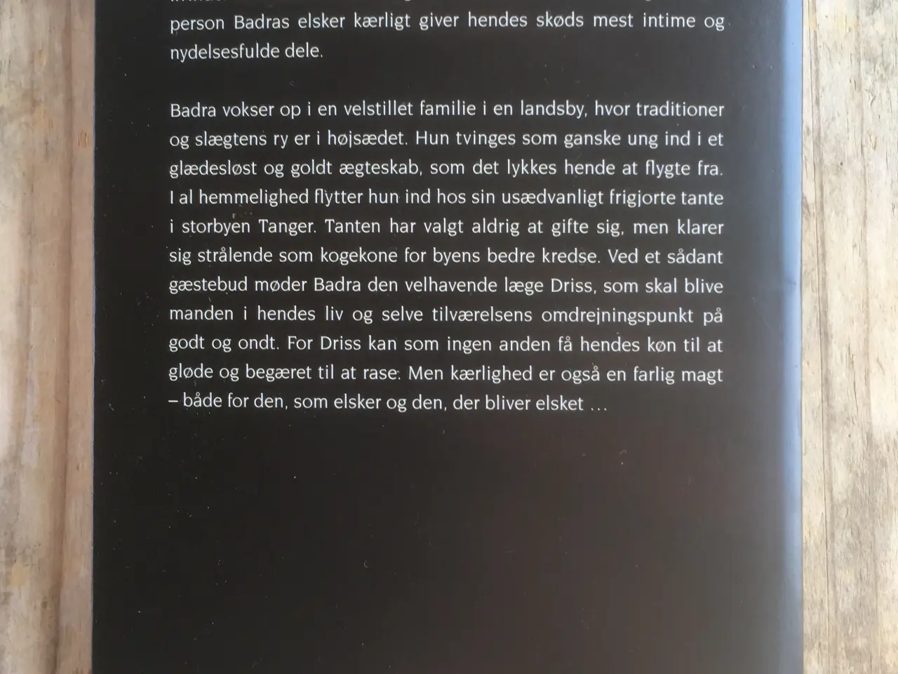Billede 2 - Mandelen, Nedjma, genre: romantik