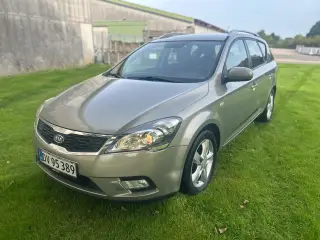 Kia Ceed 1.6 Benzin Automatgear