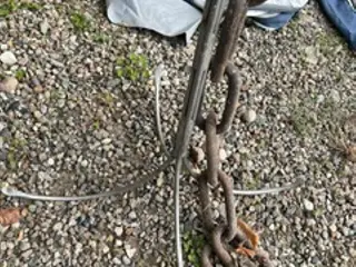 Bådanker, har aldrig været benyttet.