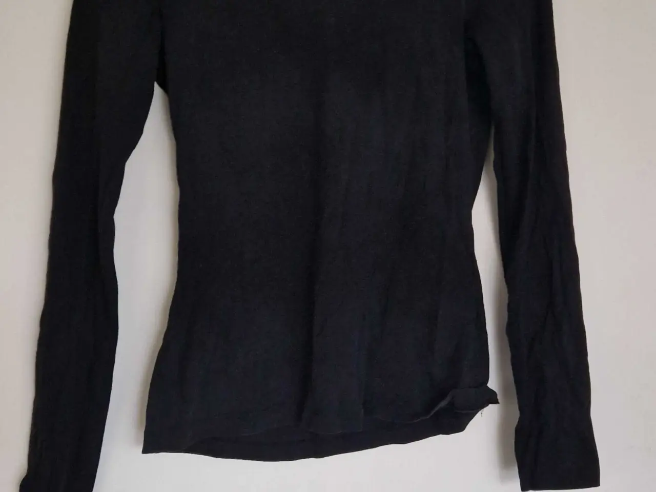 Billede 2 - Mørkeblå bluse med turtleneck 