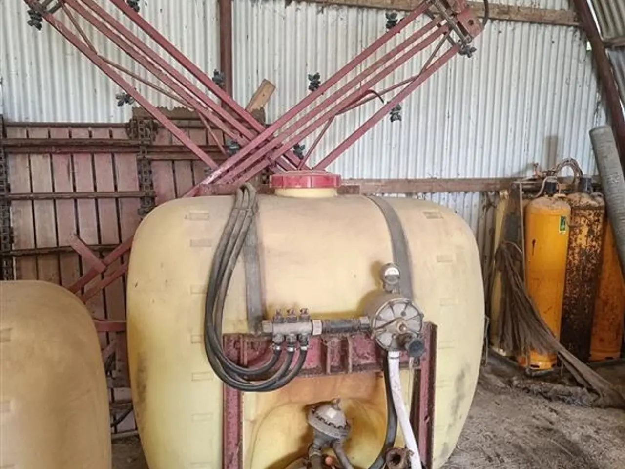 Billede 2 - Hardi 600 liter 12 meter med fronttank MOMSFRI
