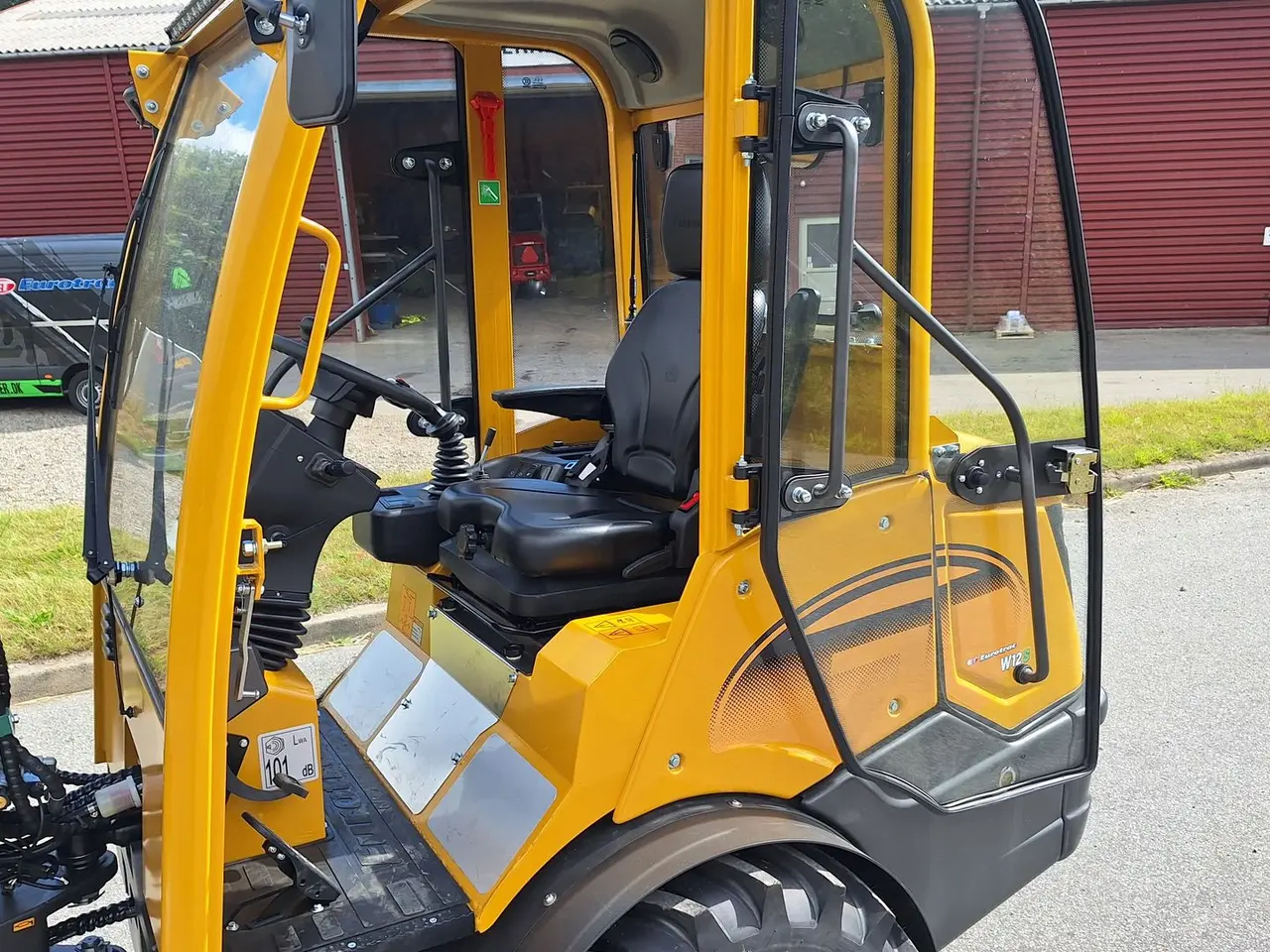 Billede 15 - Eurotrac W12S W12S med førerhus, skovl og gafler