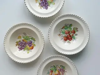 Ymerskåle m frugtmotiver, engelsk fajance, 4 stk samlet, NB