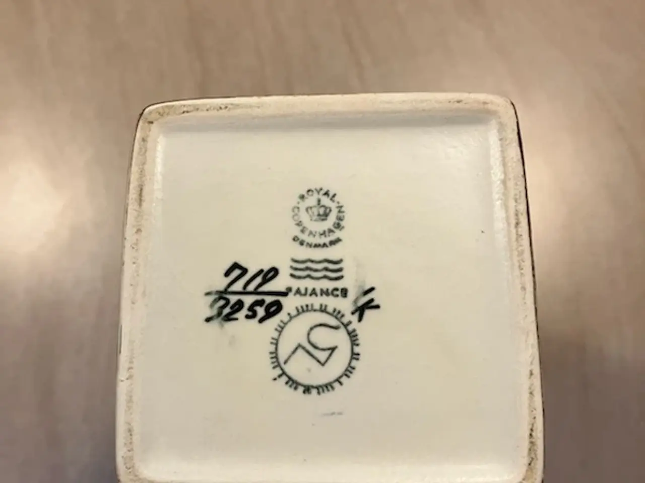 Billede 3 - Vase og askebæger 