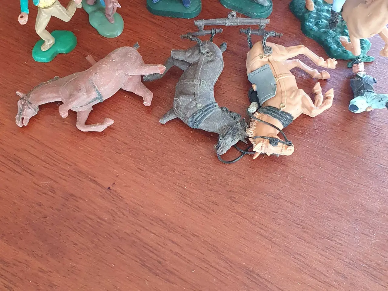 Billede 3 - Vintage westernstil town hall + figur