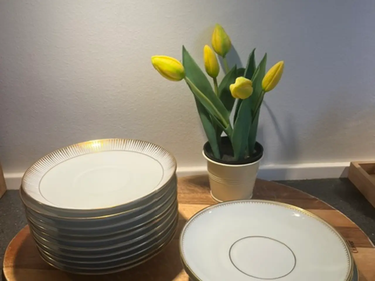 Billede 1 - 14 stk. Bing & Grøndahl nr. 247 underkopper -17 cm