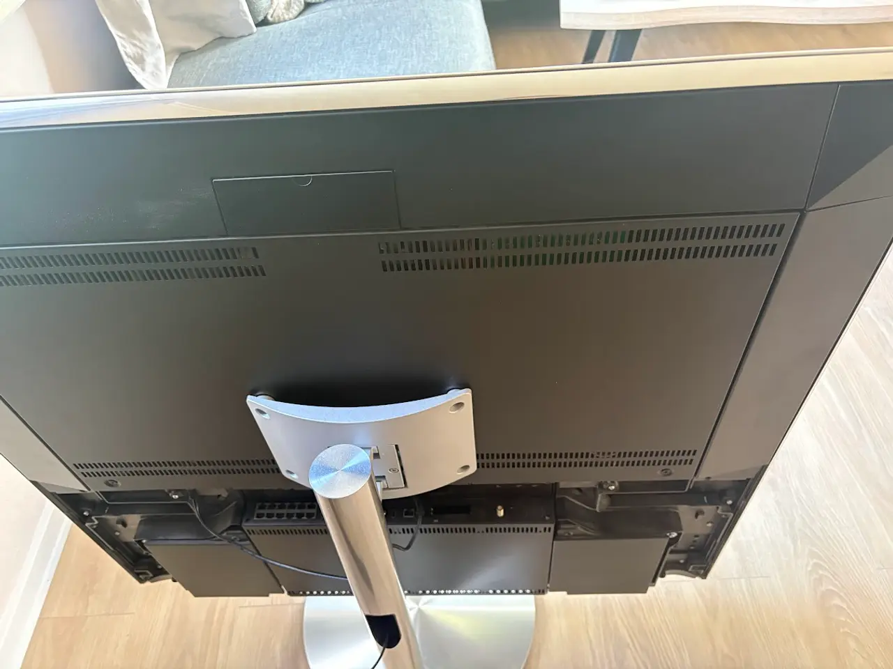 Billede 2 - Beovision 11-40 med motor stand