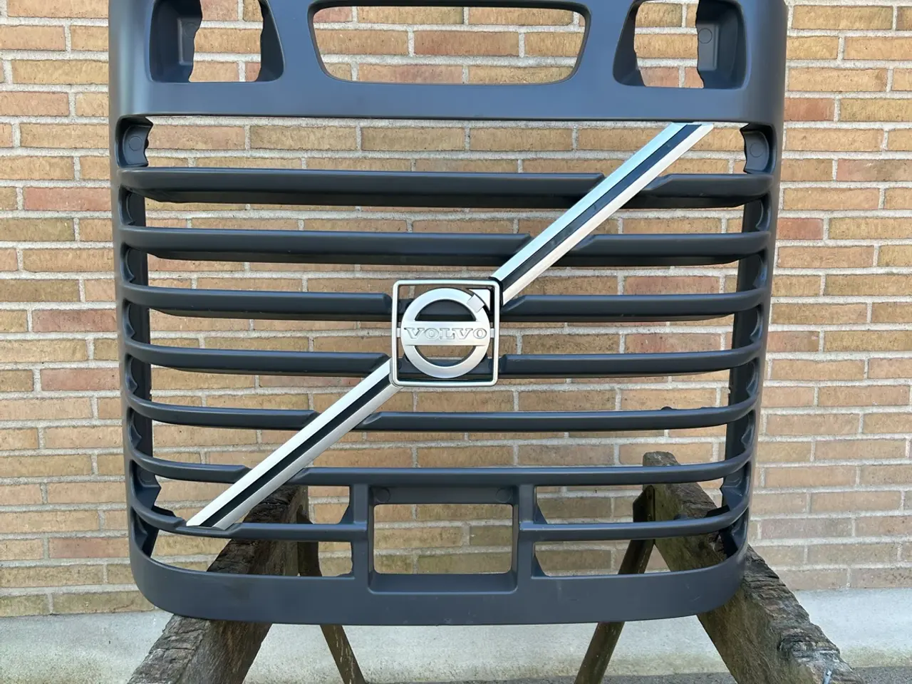 Billede 3 - Volvo kølergrill