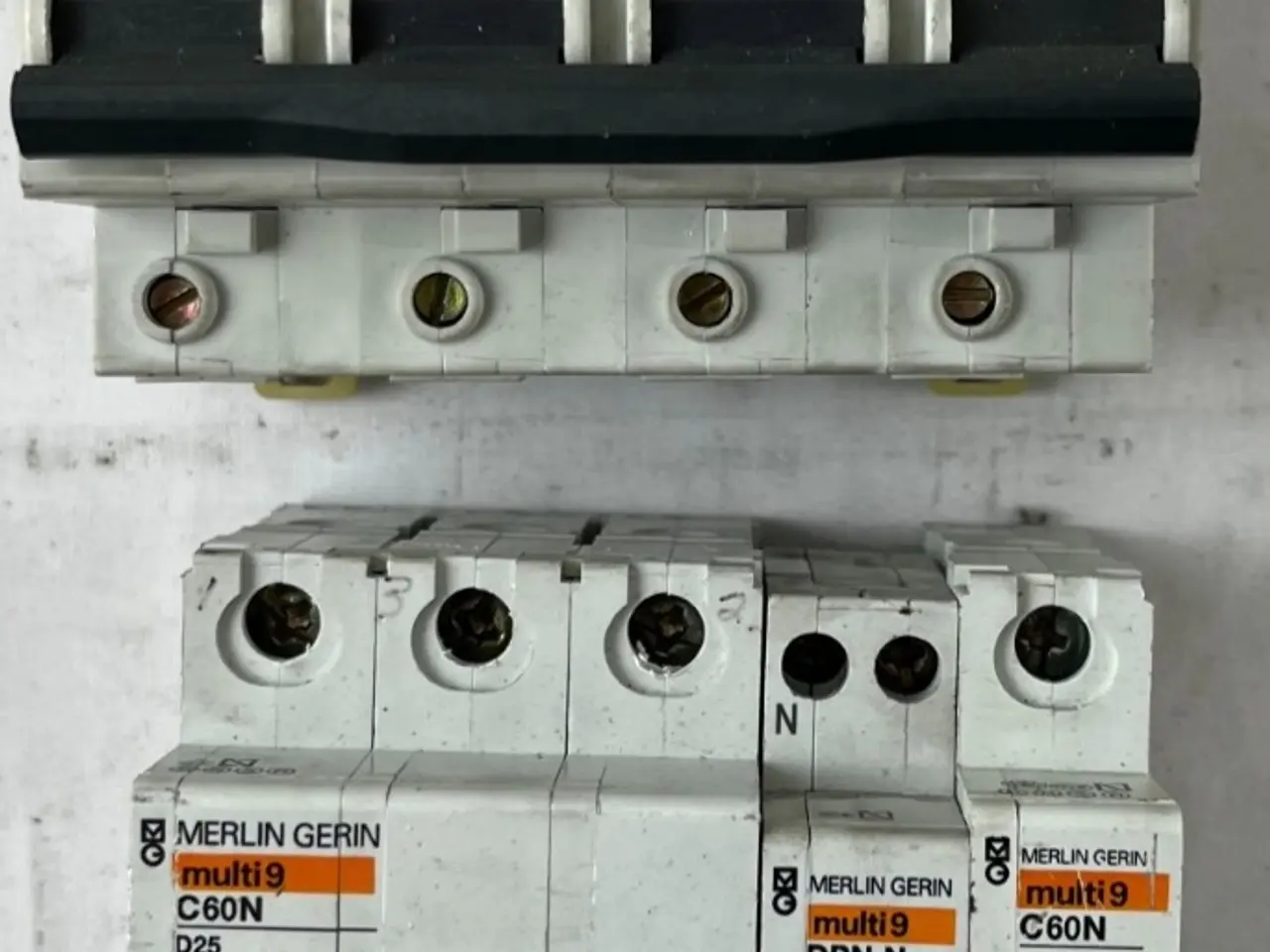 Billede 1 - Merlin Gerin Multi9 C32L C60N DPN N Breaker parti