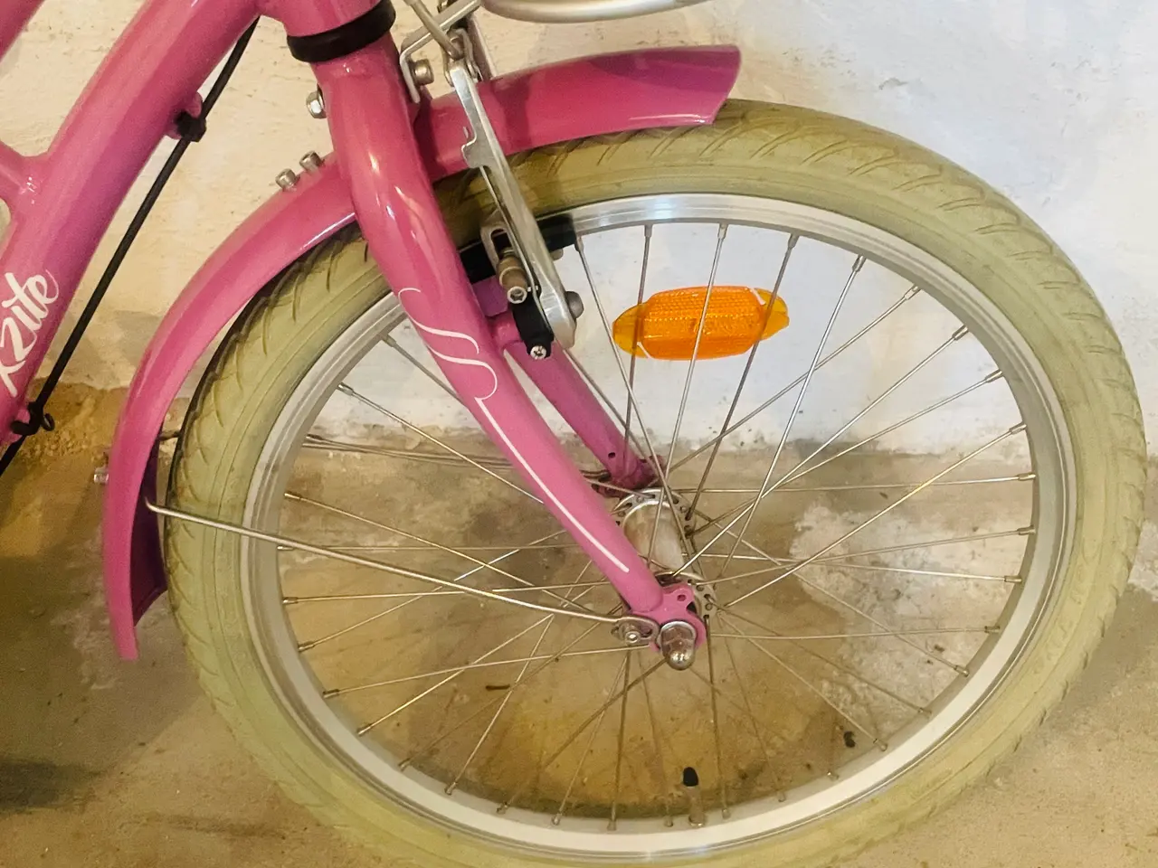 Billede 6 - Pigecykel 20 tommer – Næsten som ny 🌸
