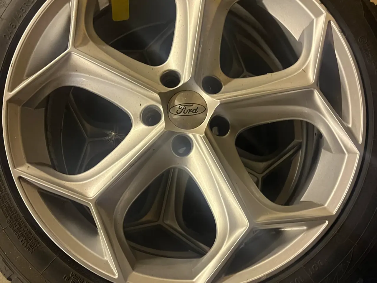 Billede 1 - 19” Y-fælge med 245/45-19 102v