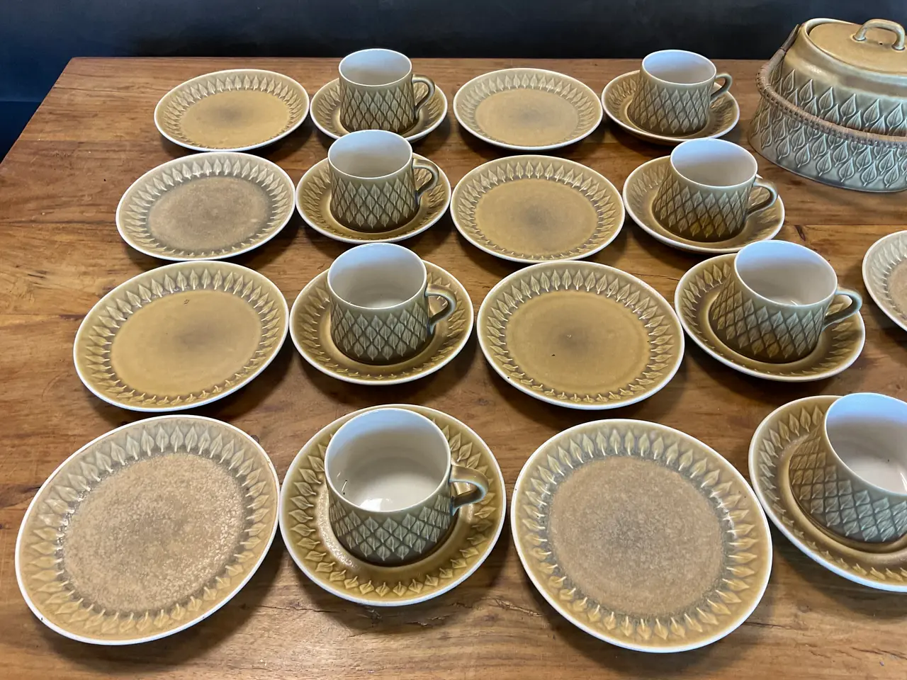 Billede 5 - Te / kaffe stel, Relief stentøj