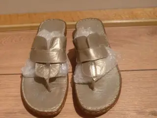 Sandaler, MILANO.
