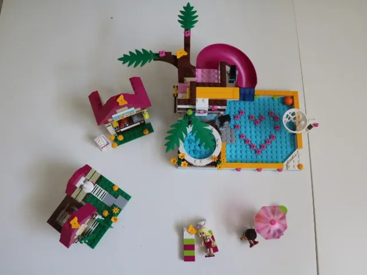 Billede 5 - LEGO Friends 41008 Heartlake City Pool