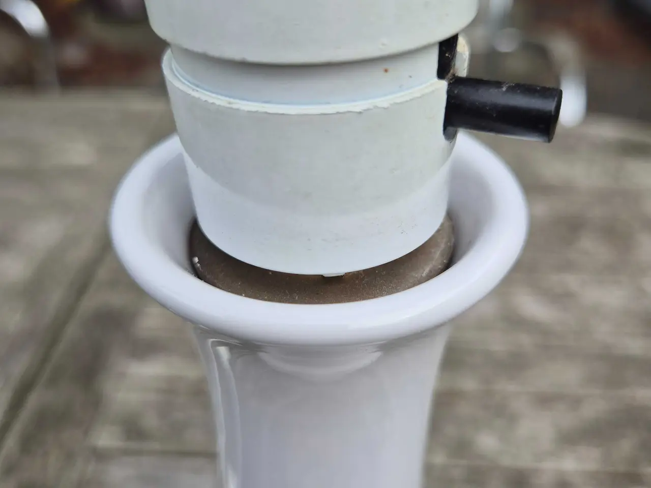 Billede 5 - Elegant hvid bordlampe fra Knabstrup