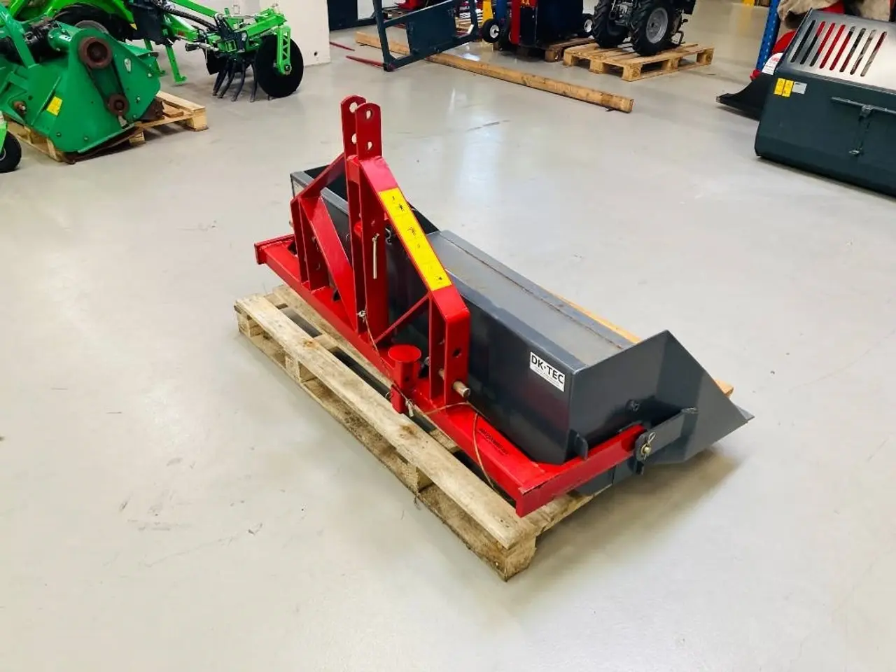 Billede 2 - Dk-Tec Bagtipskovl 160 cm