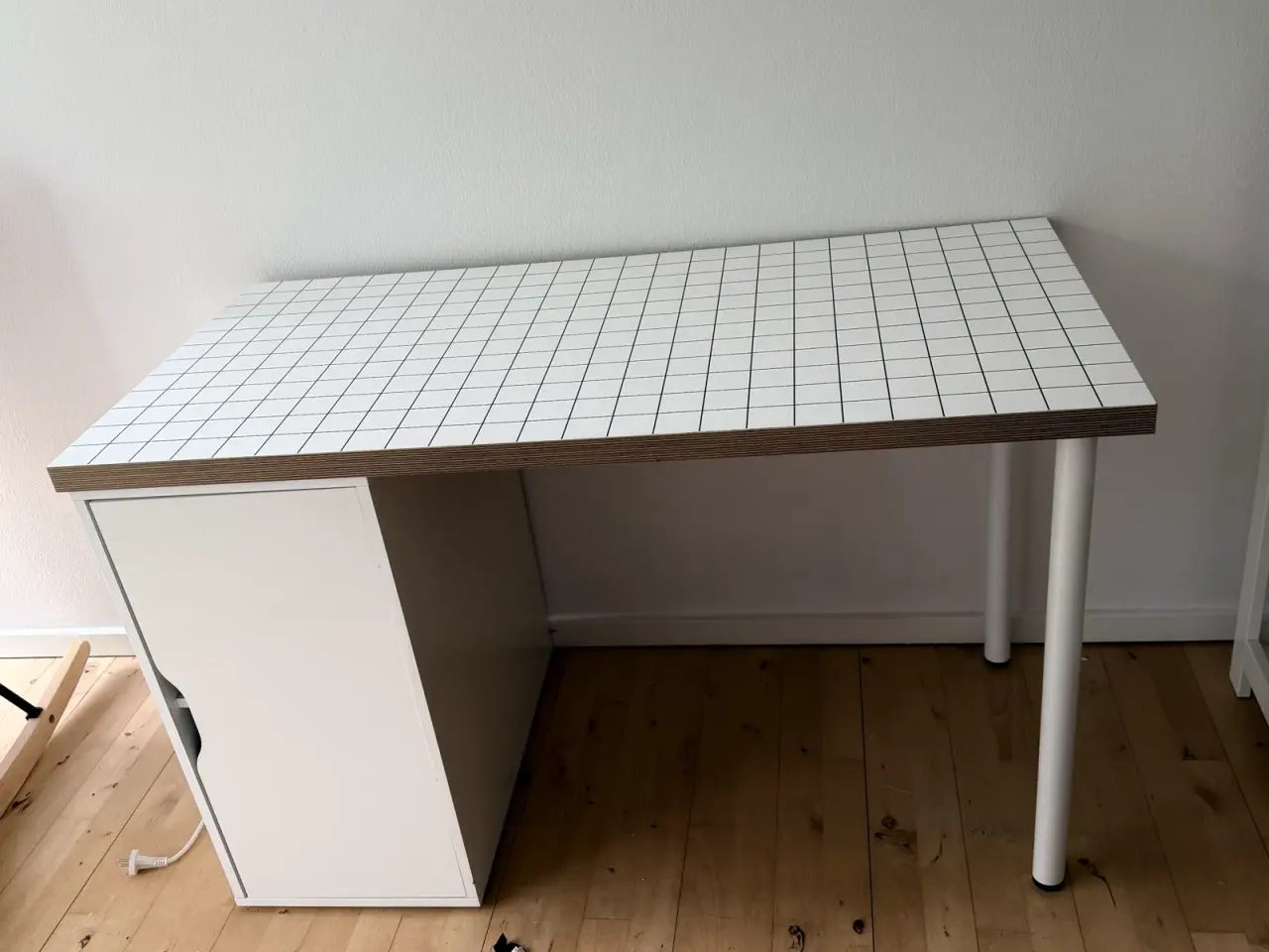 Billede 1 - Skrivebord med opbevaring