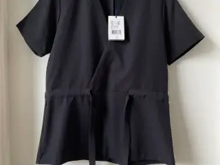 Modström sort bluse