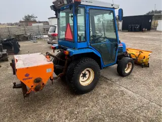 Mini traktor iseki