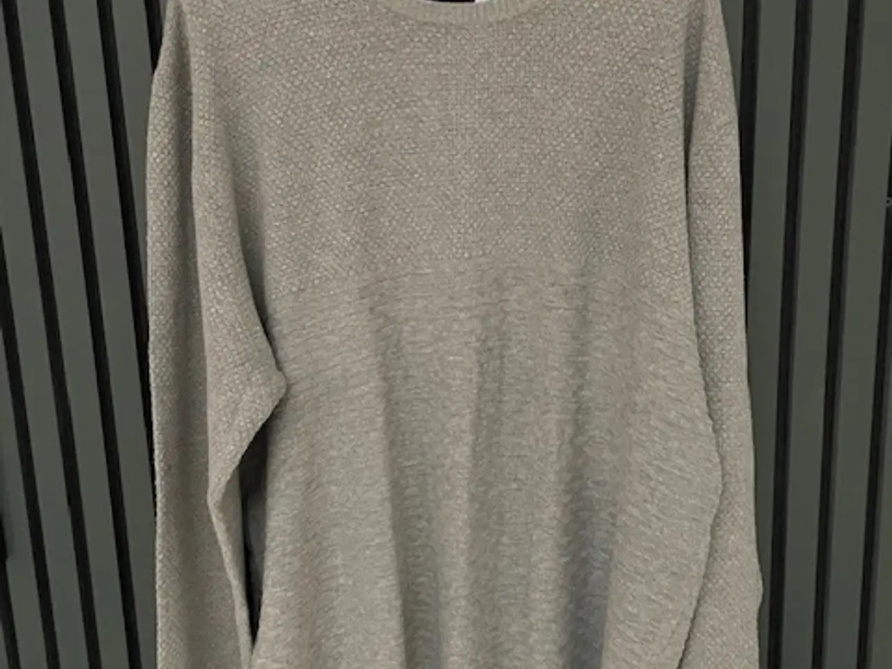 Billede 1 - Tynd strik sweater