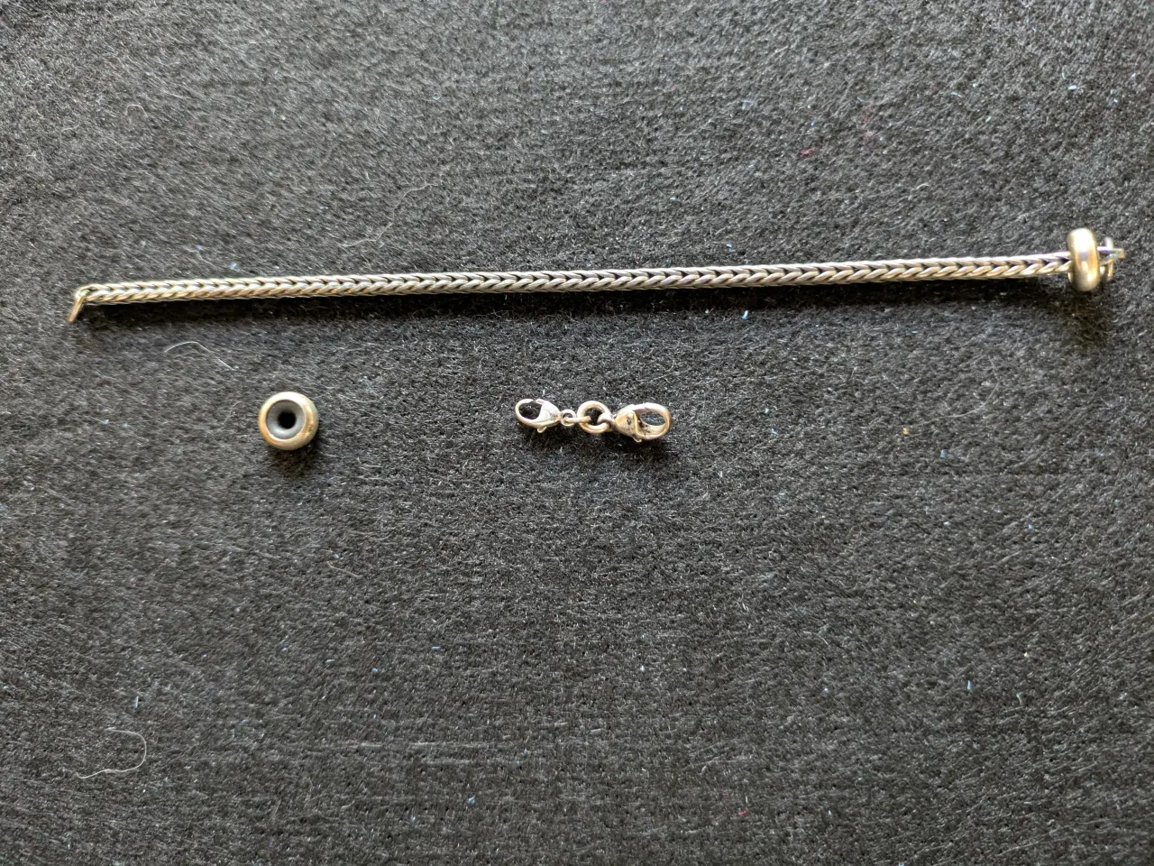 Billede 1 - Trollbeads sølvarmbånd med lås