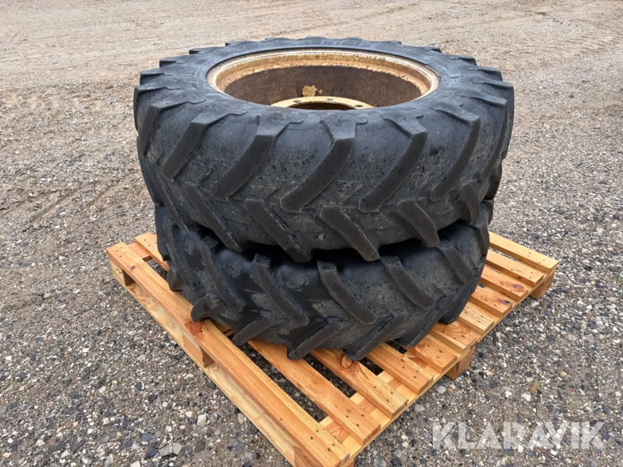 Billede 5 - Traktorhjul New Holland M115 - Forhjul 2 styk