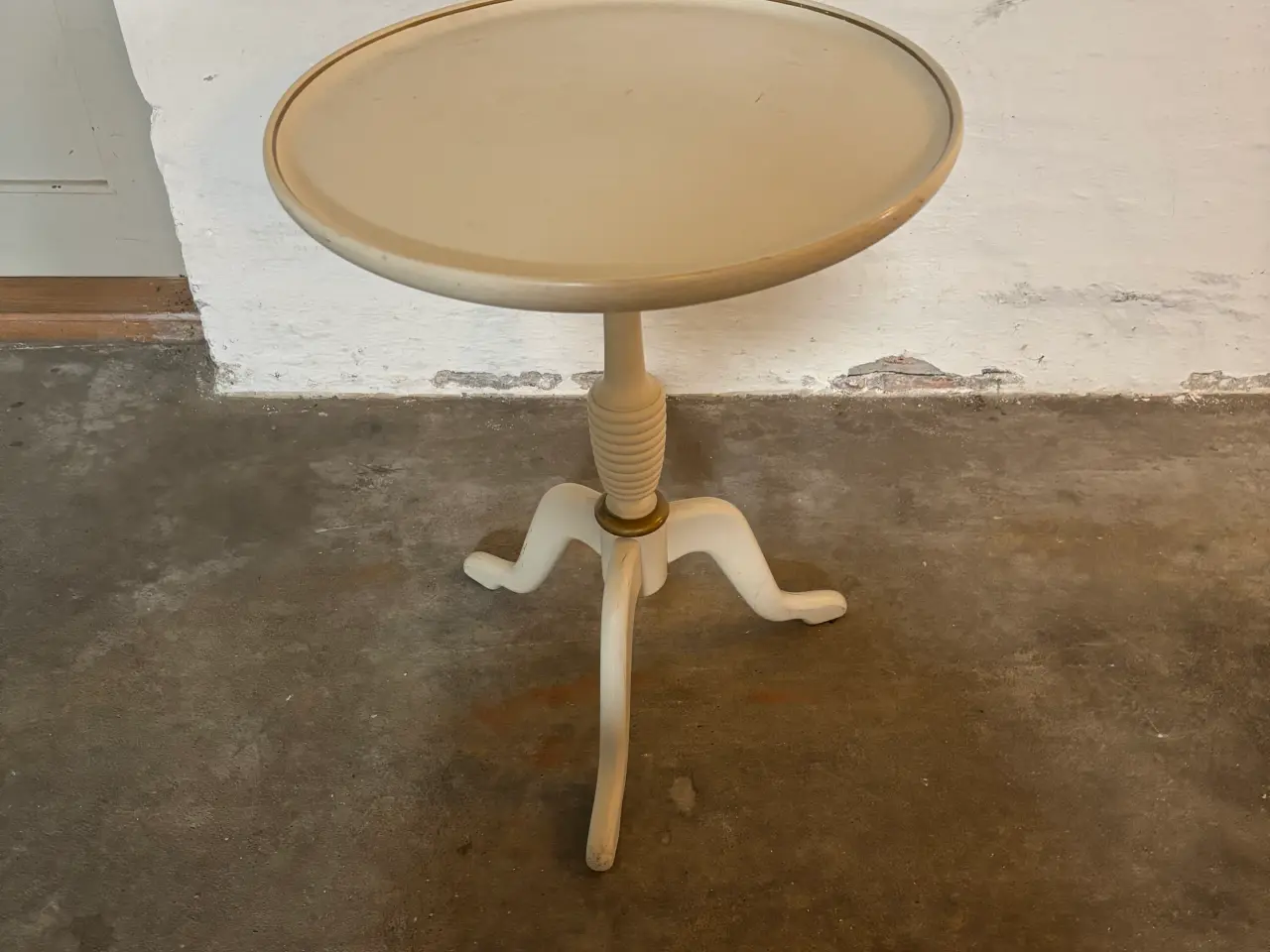 Billede 1 - Bord i træ