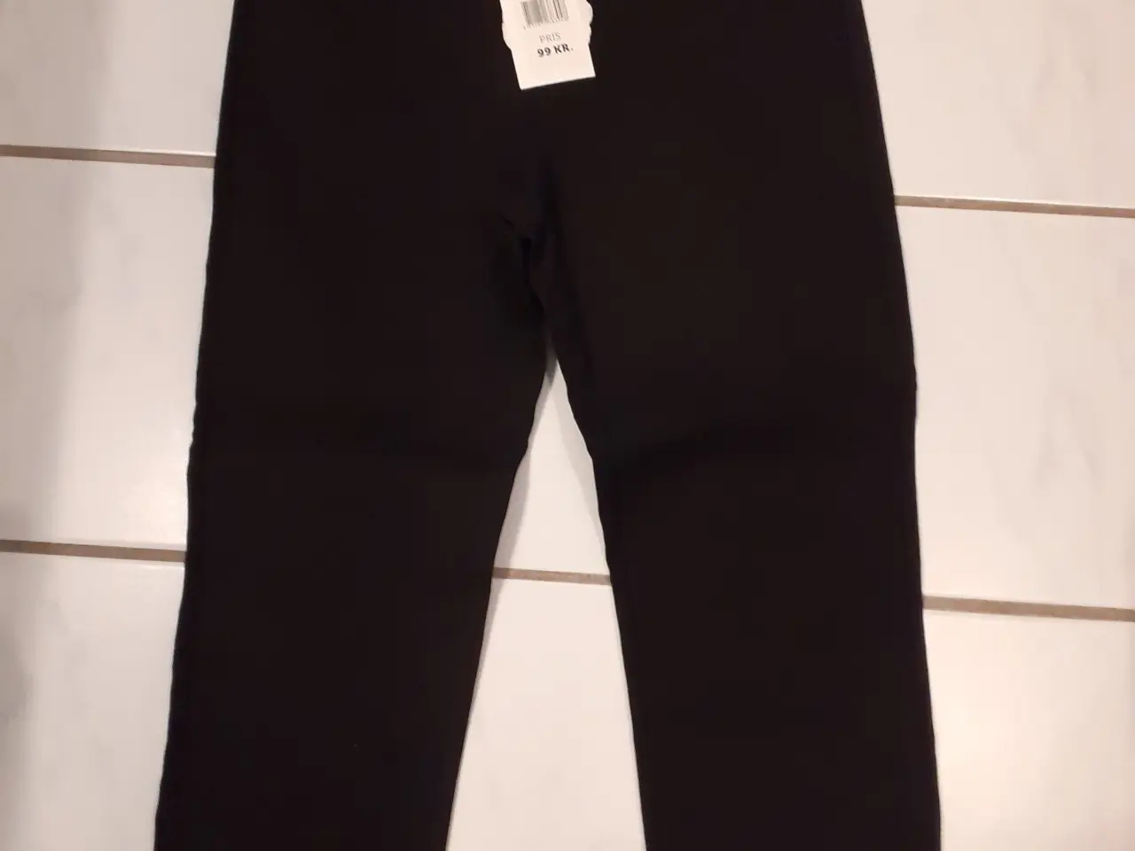 Billede 1 - Stumpe Bukser str 146