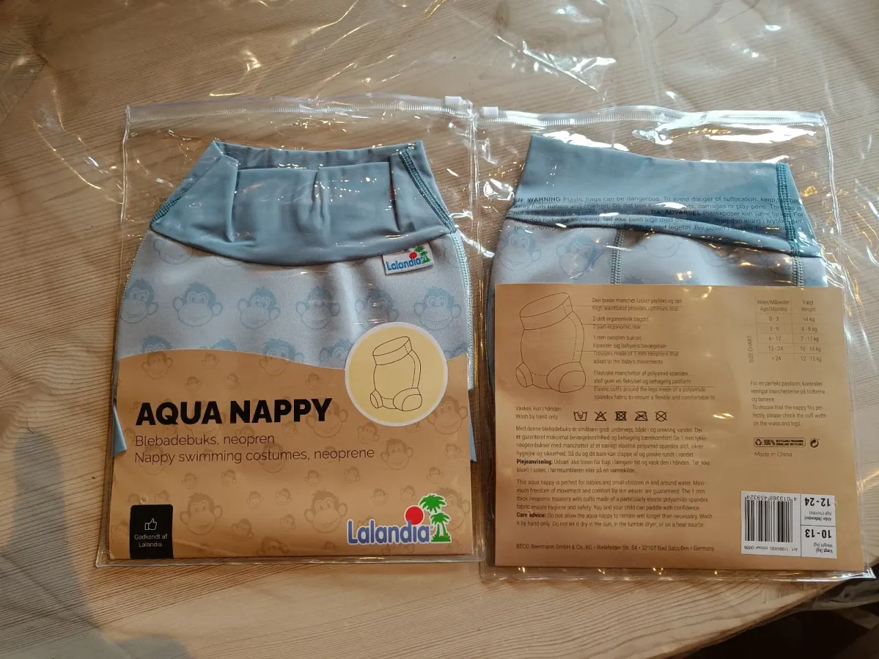 Billede 2 - Neopren blebadebuks, lyseblå Aqua Nappy 3 str