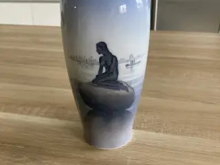 Royal Copenhagen vase Langelinie 4463