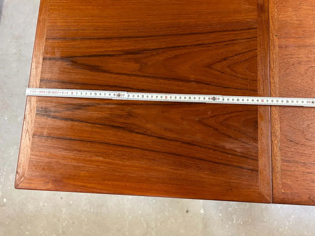 Billede 4 - 🌿 Smukt dansk teak-spisebord – 1960’erne –