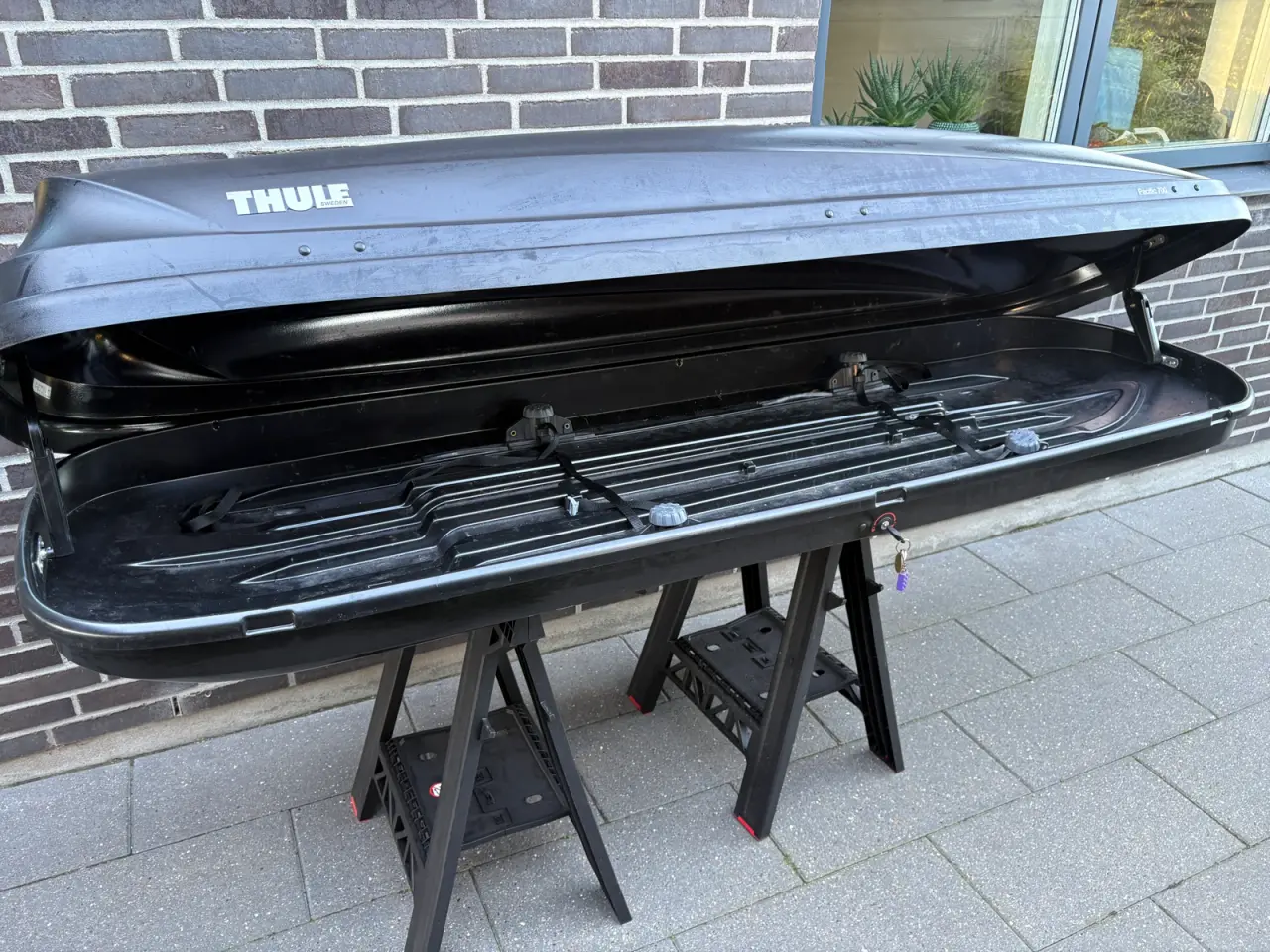 Billede 2 - Tagboks Thule Pacific 700