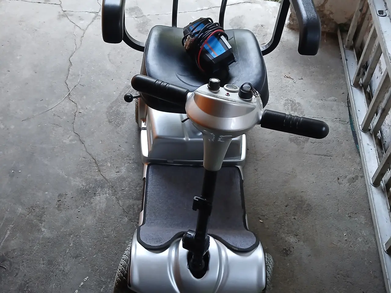 Billede 2 - Lille 4 hjulet el-scooter