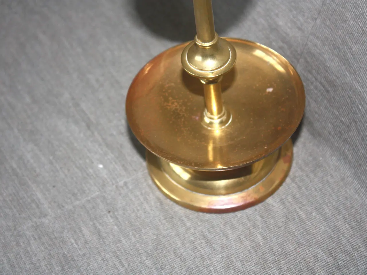 Billede 4 - Lysestage med patina højde 21 cm