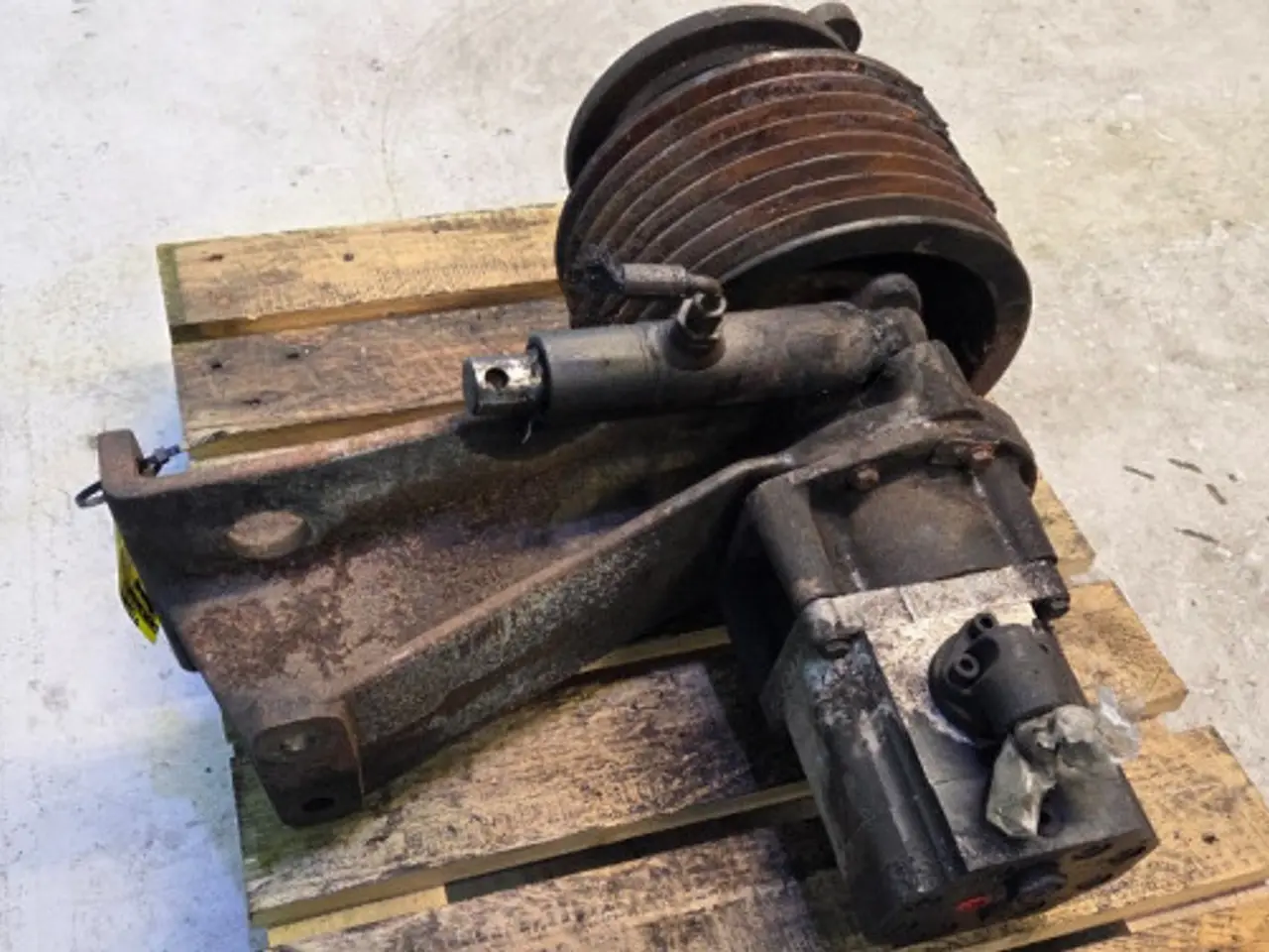 Billede 7 - New Holland FX40 Hydraulikmotor 84043509