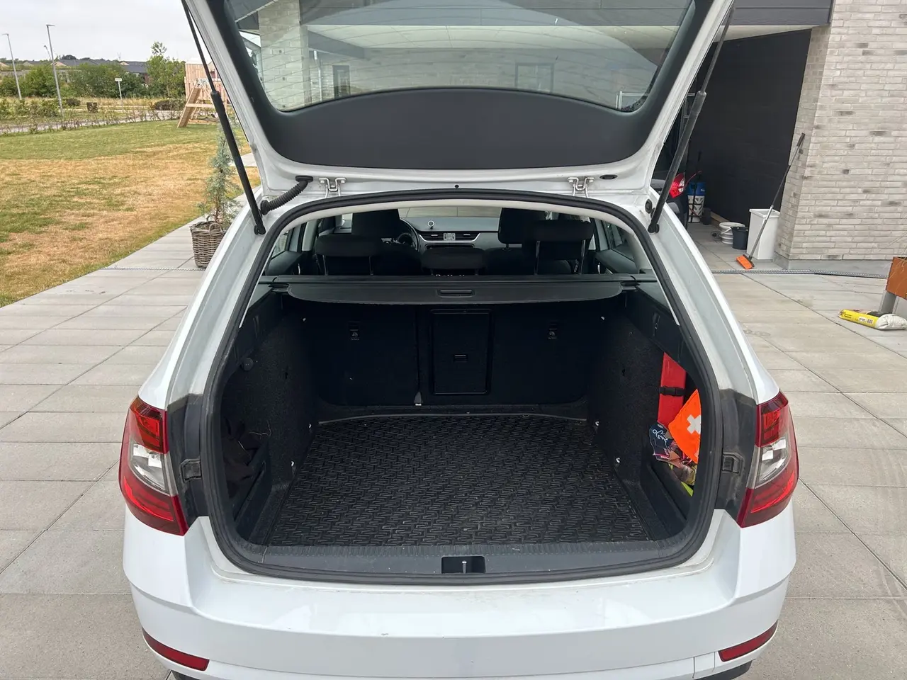 Billede 10 - Skoda Octavia 2,0 TDi 150 Business Line+ Combi DSG