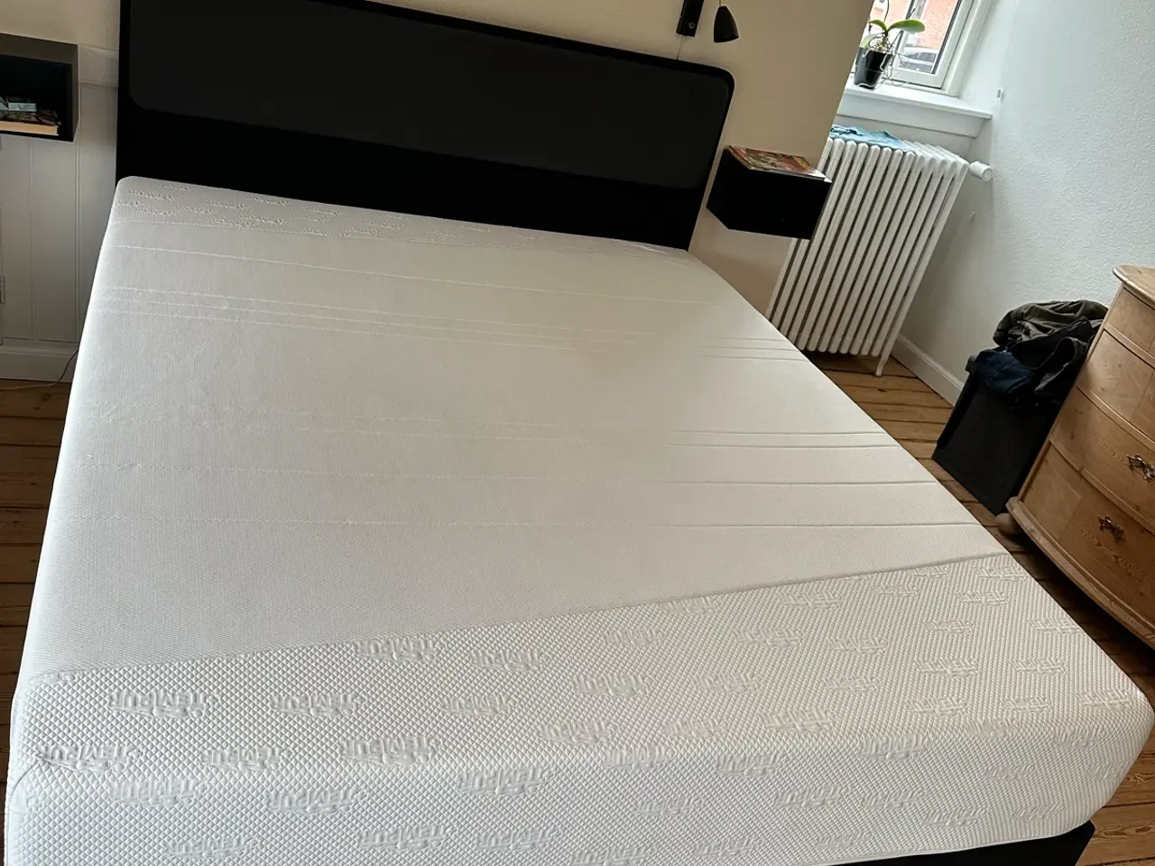 Billede 1 - Tempur seng med gavl