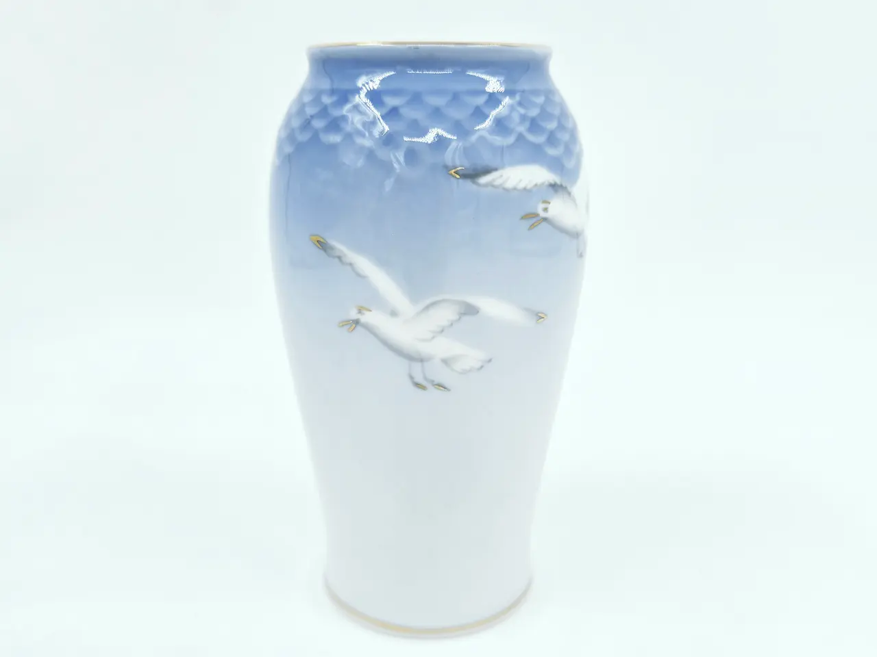 Billede 1 - Mågestel Vase nr. 201 Med Guldkant 1 sortering