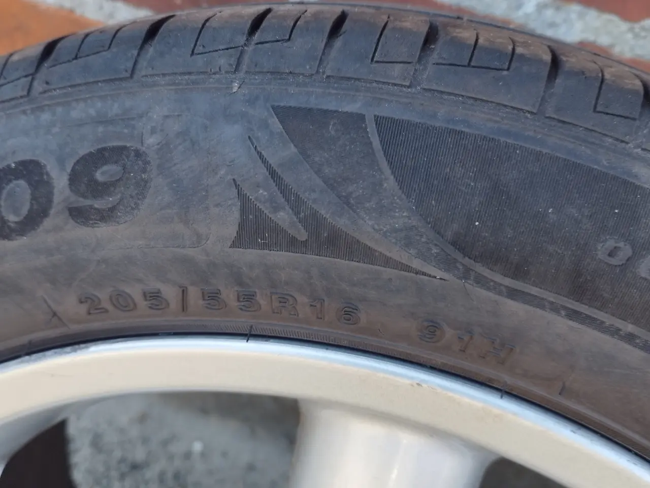 Billede 3 - Radial F 209. 205 / 55. R 16
