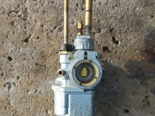 Mikuni  10 mm karburator 