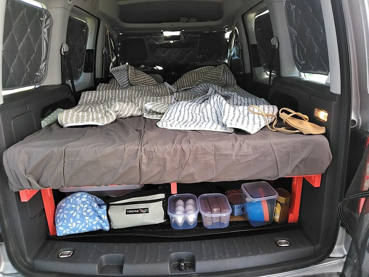 Billede 2 - Camping udstyr til WV Caddy 