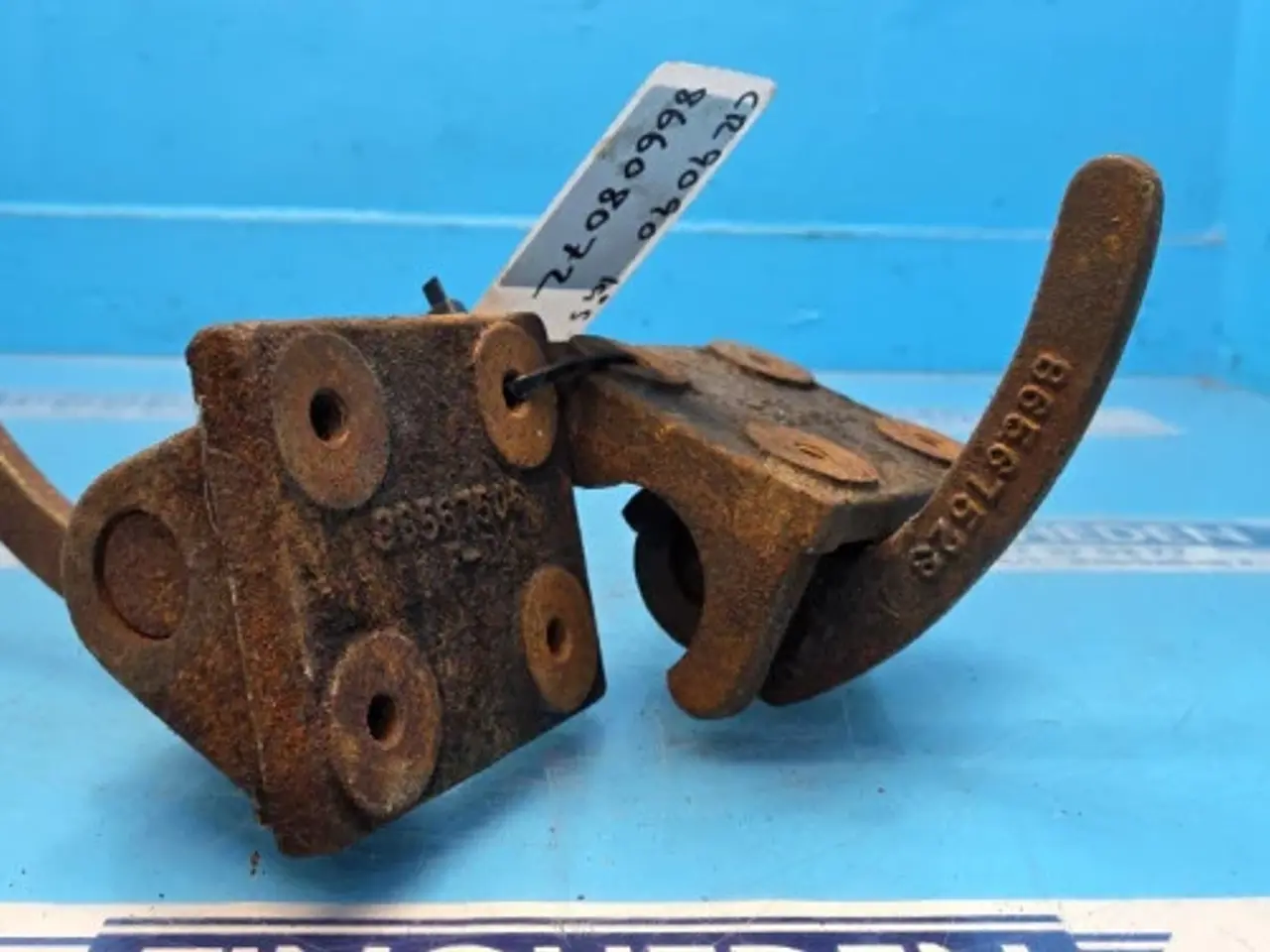 Billede 2 - New Holland CR9090 Lås 86608072