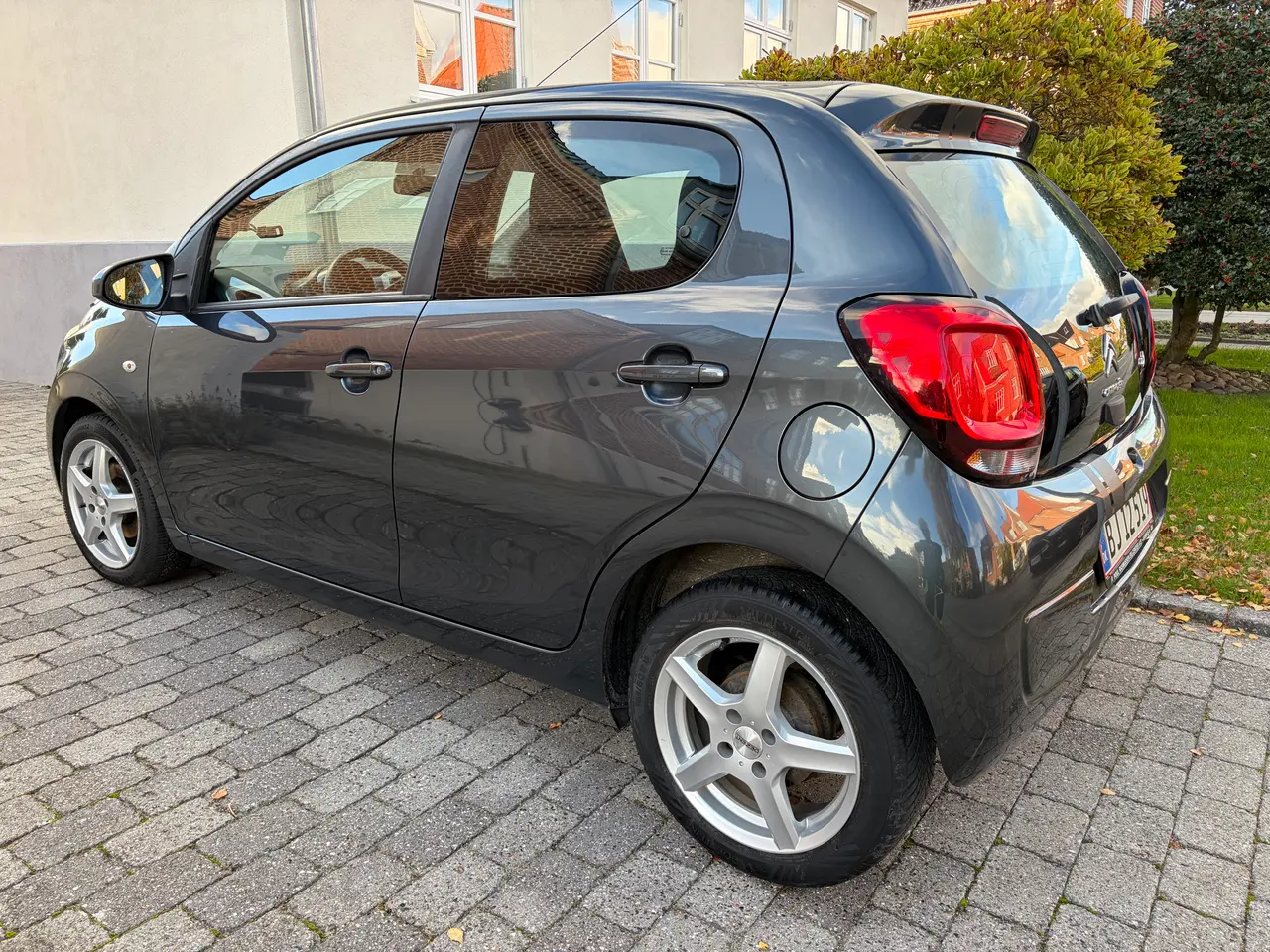 Billede 2 - Velholdt og økonomisk Citroën model C1 1,2 sport