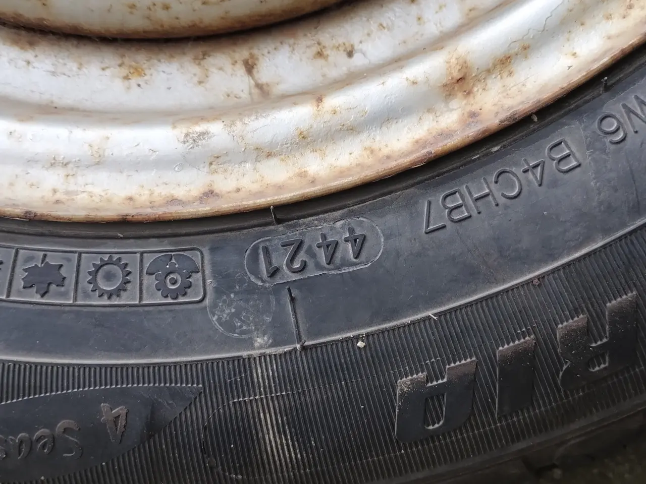 Billede 6 - 2 stk Trailerfælge 13" 4x100 ET31 & 1 dæk 145/80x