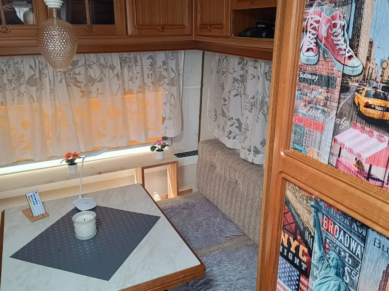 Billede 6 - Hobby 460 de Luxe nysynet med plade