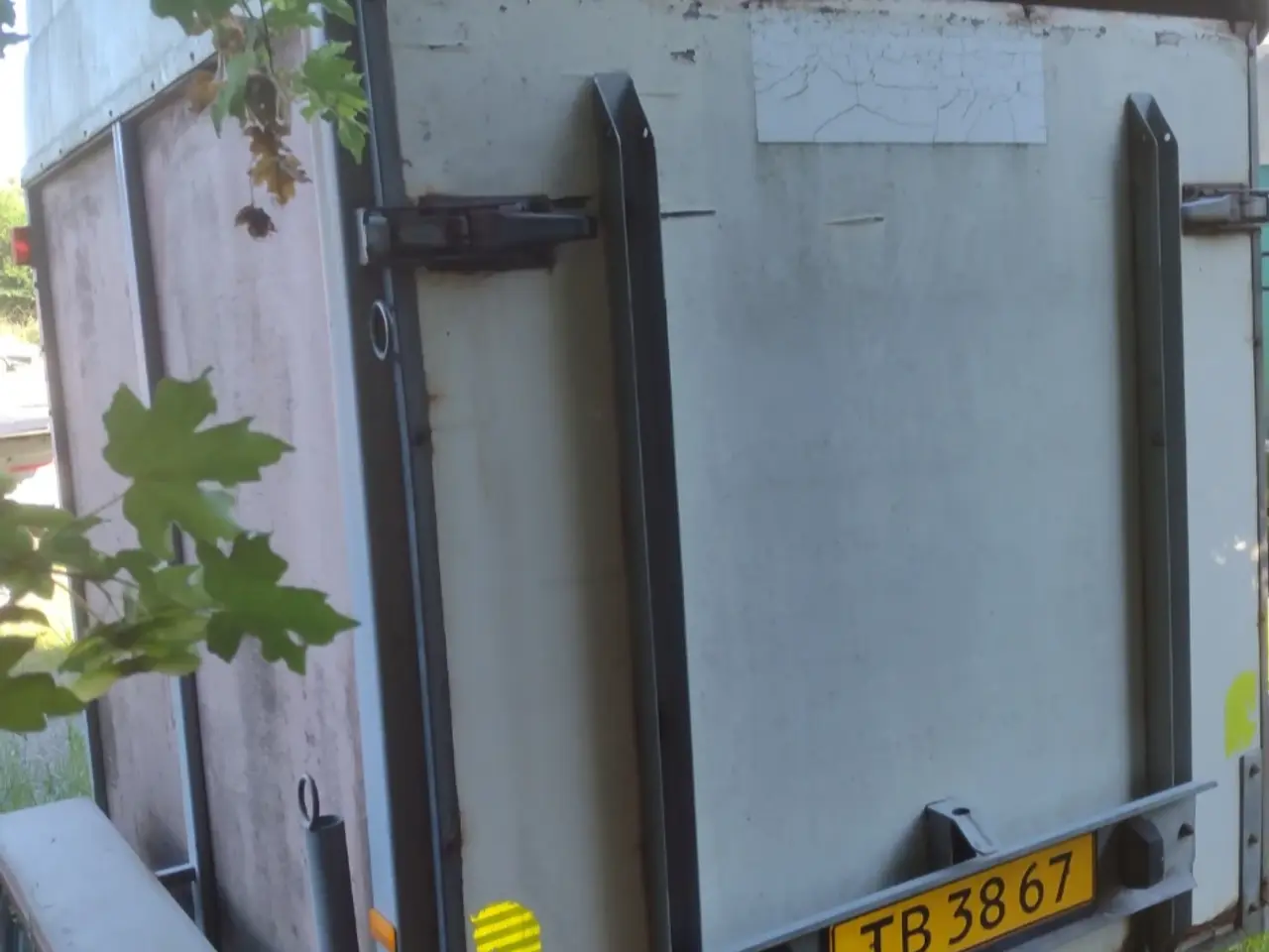 Billede 2 - Hestetrailer 1900 kg / 1200 kg to-akslet
