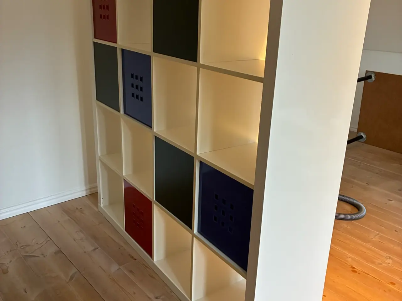 Billede 3 - Reol fra Ikea