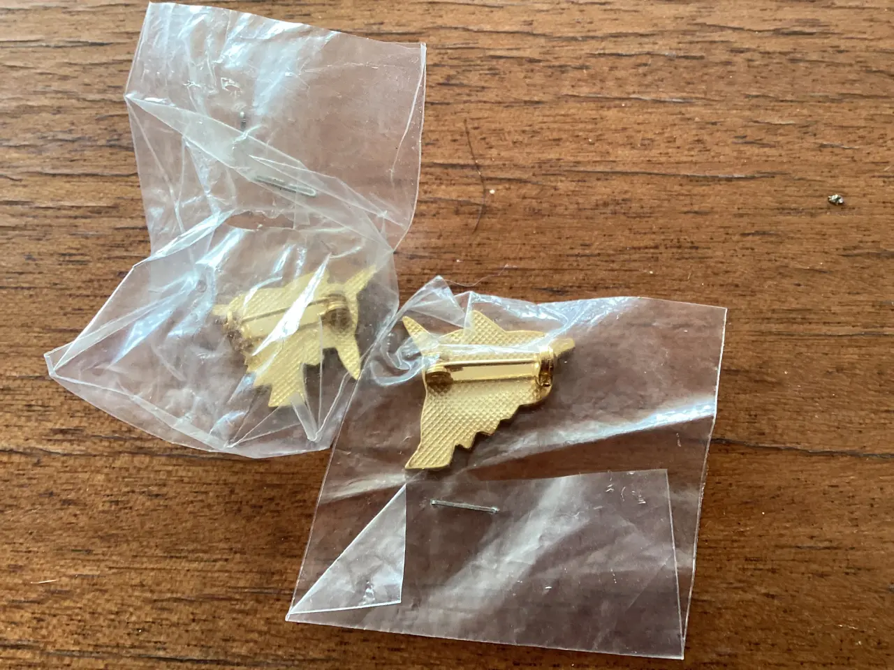 Billede 4 - Pokemon nøglering og 2 pins