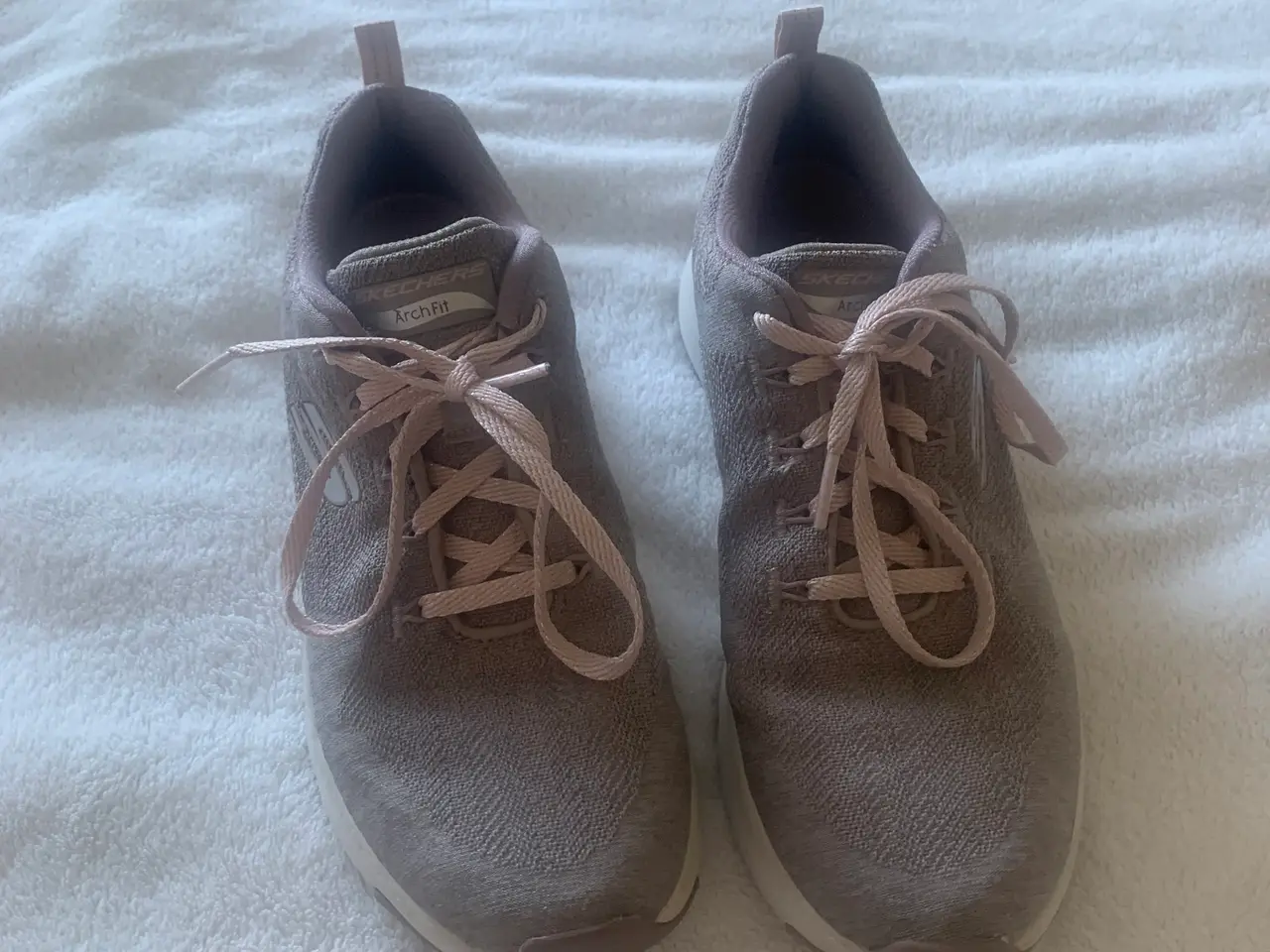 Billede 9 - Flotte sketcher Arch fit sko