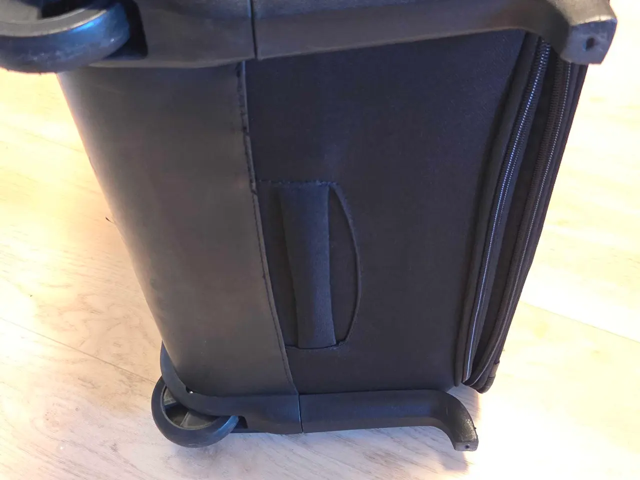 Billede 10 - Kuffer Samsonite 25-30x46x65 Som ny